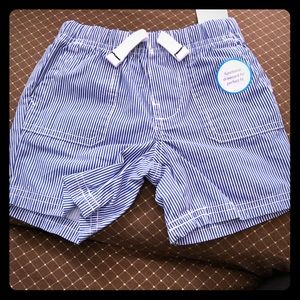 NWT Carter’s shorts 9months